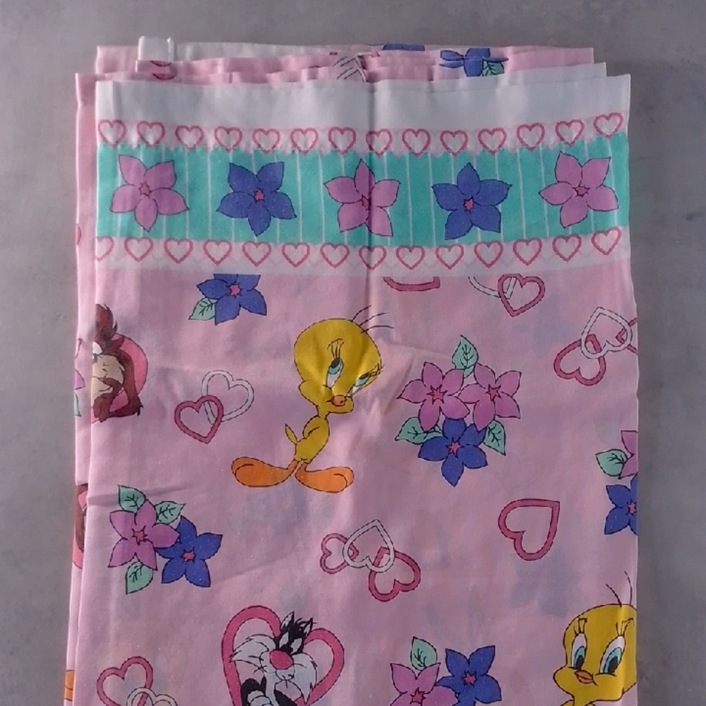 Vintage 1996 Warner Bros. Looney Tunes Twin Fitted Sheet Pink Floral & Hearts